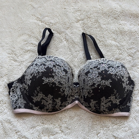 Victoria’s Secret Dream Angels Lined Demi Bra Lace Rhinestone Detail 36D - Picture 1 of 7
